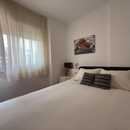 Homeholidaysrentals Roure - Costa Barcelona Apartment *